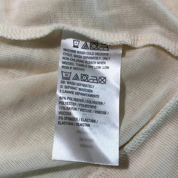 🌸NEW🌸 LISA RINNA Ruched Neck Turtle Neck - Picture 8 of 8